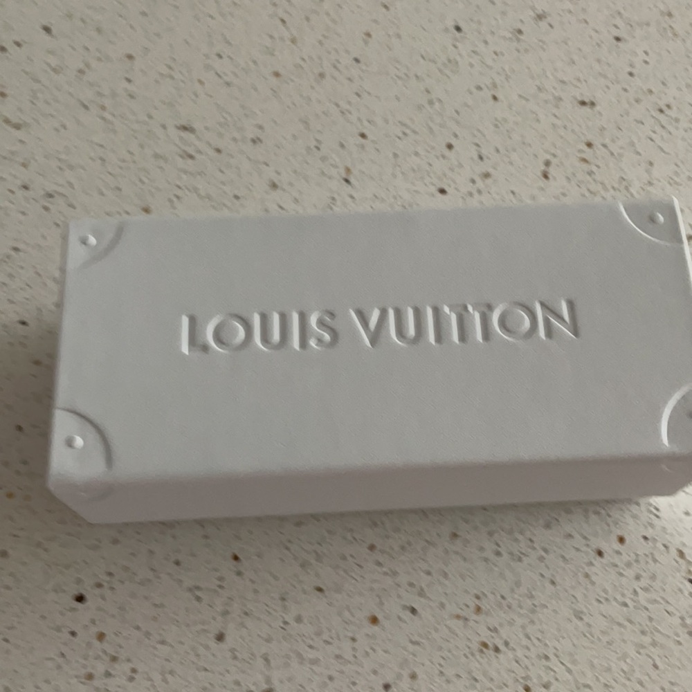 Louis Vuitton 1.1 MILLIONAIRES SUNGLASSES - Picture 6 of 7